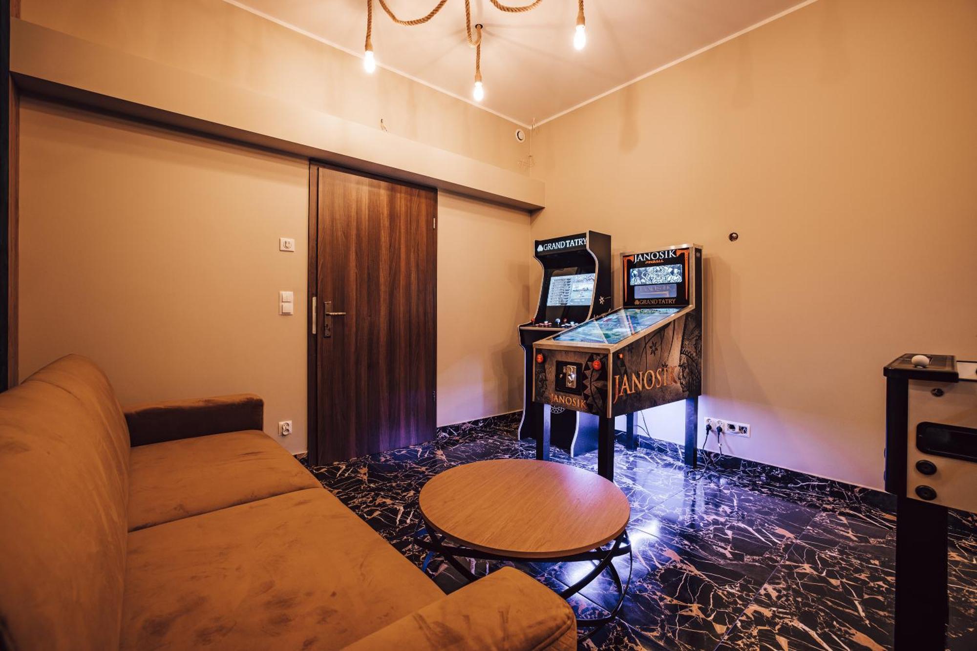 Grand Tatry - Miejsce Na Wyjatkowy Pobyt Dla Ciebie I Twojej Rodziny! - Sauna I Jacuzzi Wliczone W Cene Pobytu -10 Minut Pieszo Od Term Bania 비아우카 타트르잔스카 외부 사진